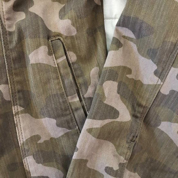 New Skinnygirl Stretch Denim Jacket Camo Large Women's - Picture 6 of 6